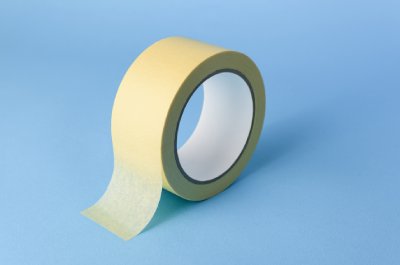Werkzeuge und Materialien für den Fassadenanstrich